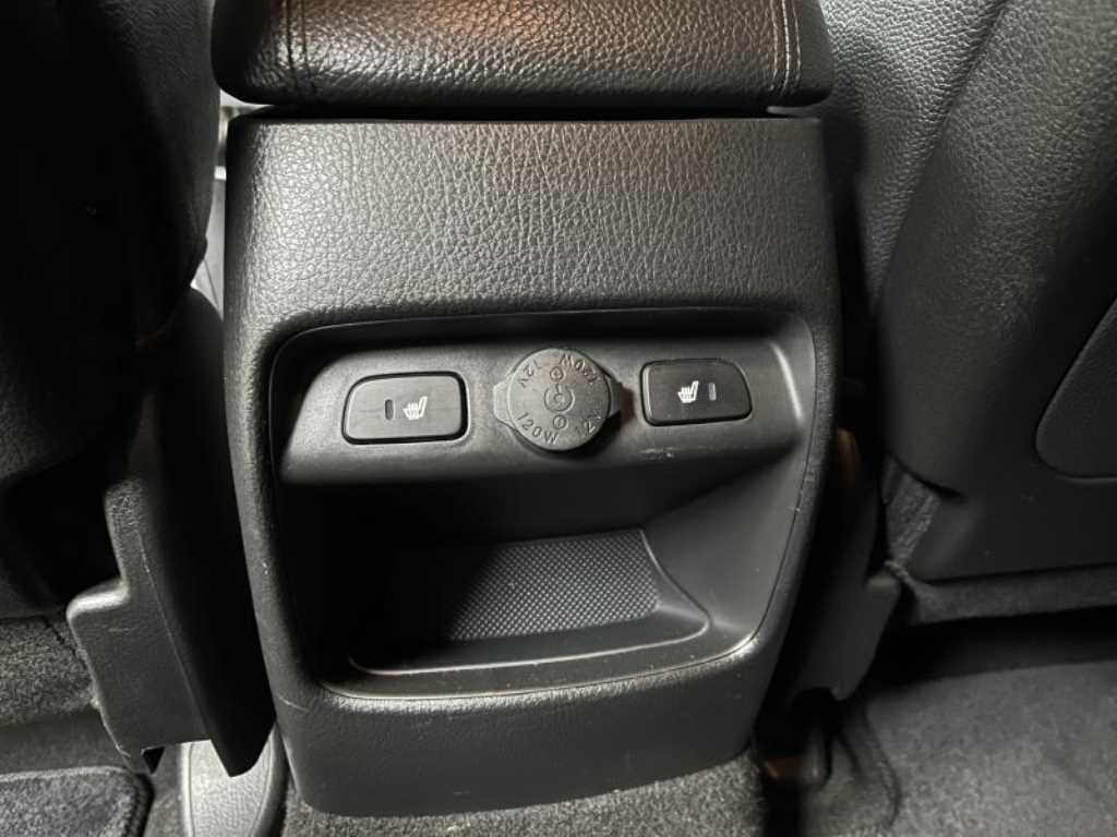 KIA Sorento - Vista 8