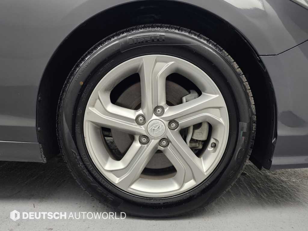 HYUNDAI Sonata - Vista 5