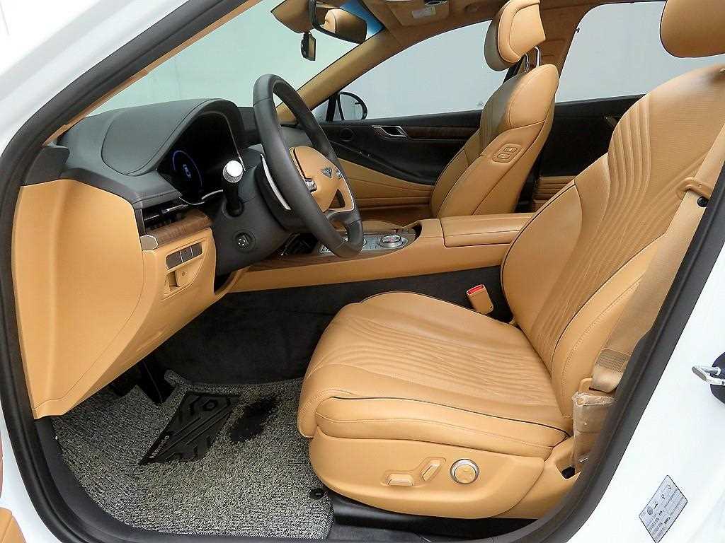 Genesis G80 - Vista 6