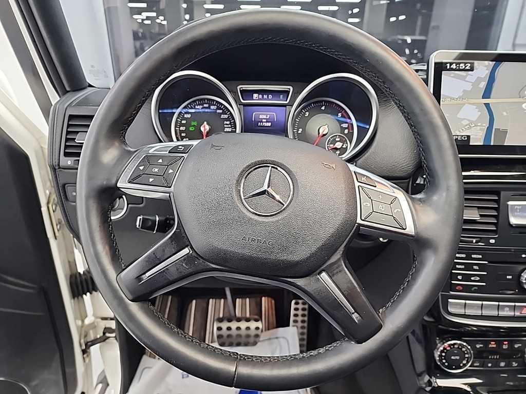 Mercedes Benz G Class (G Wagen) - Vista 9