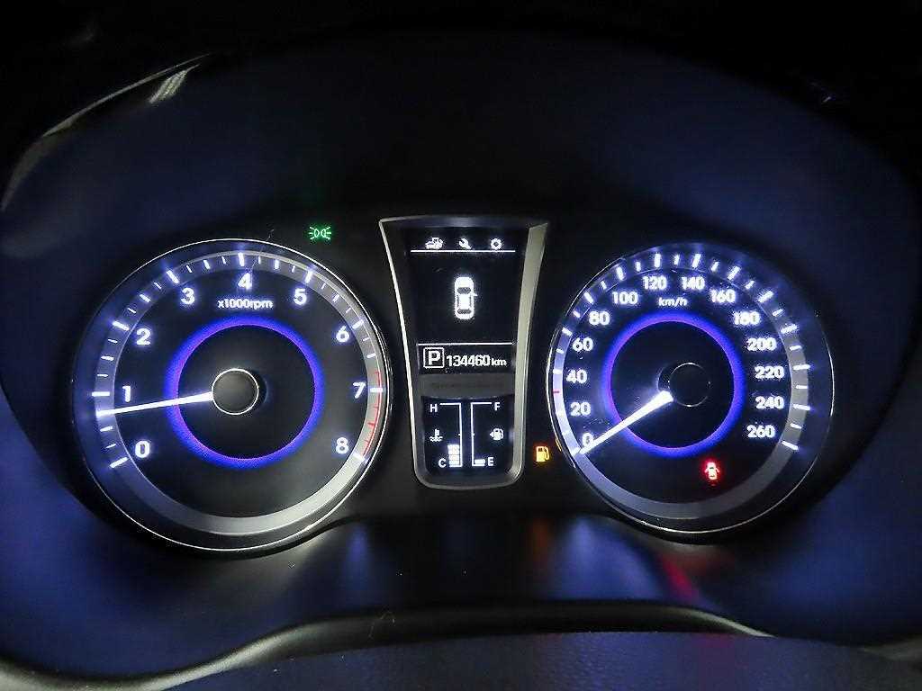 HYUNDAI Grandeur - Vista 8