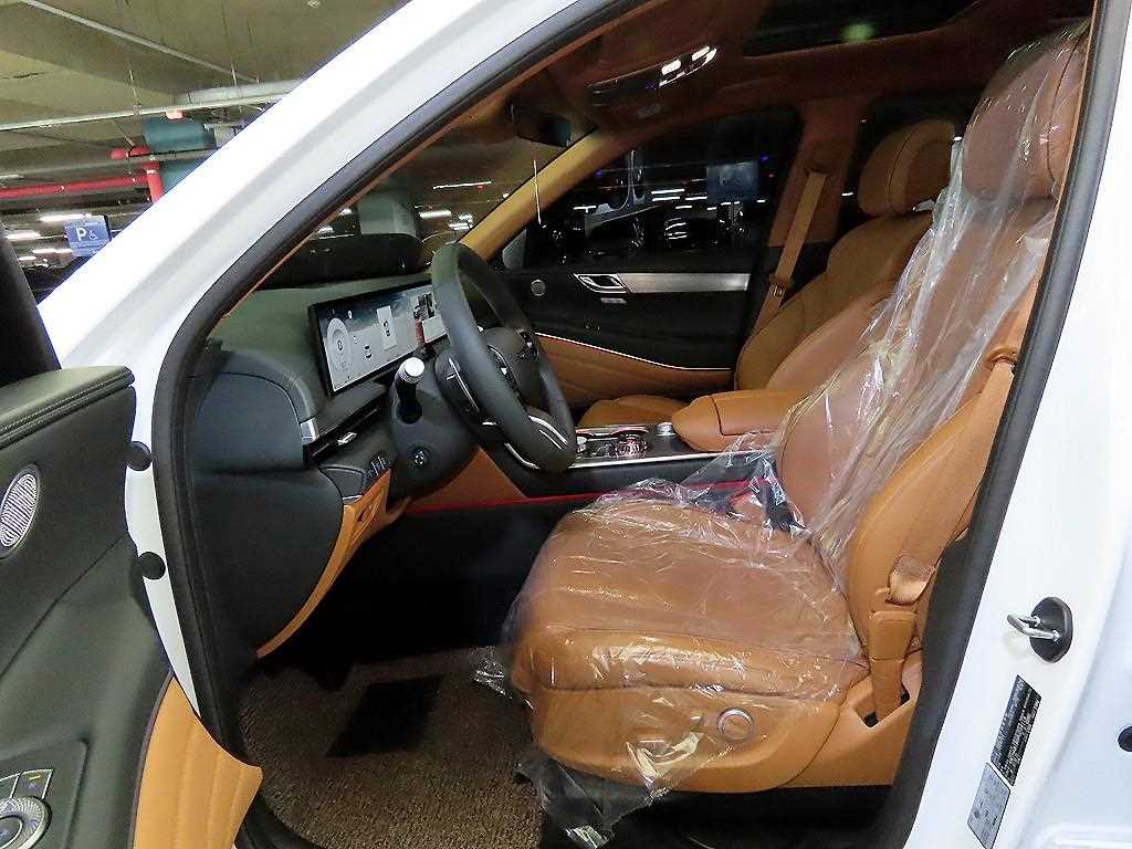 Genesis GV80 - Vista 6