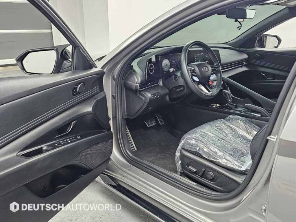 HYUNDAI Avante - Vista 11