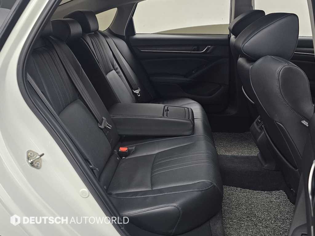 Honda Accord - Vista 12