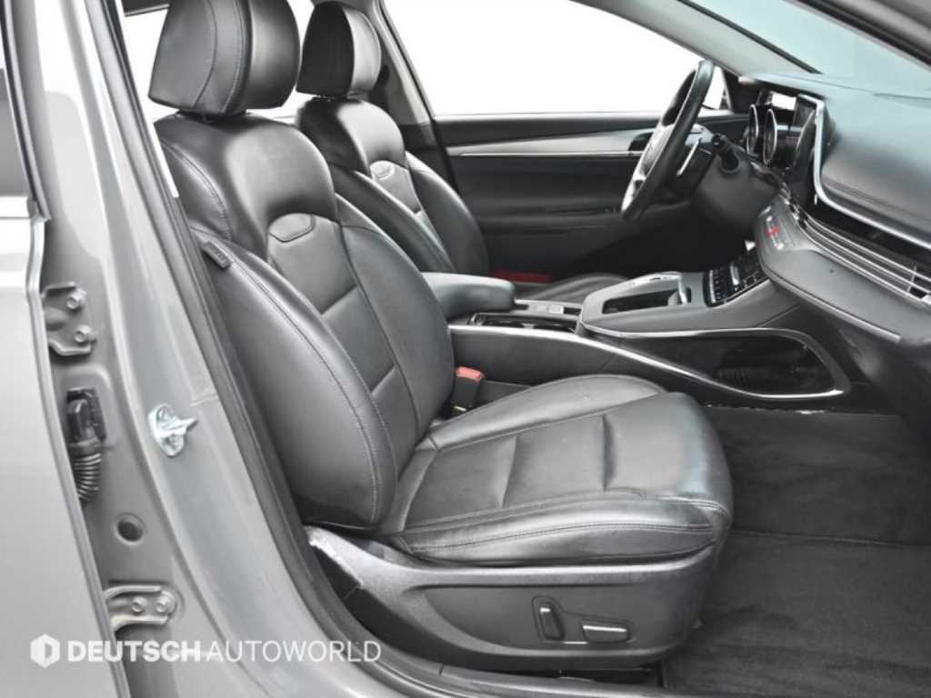 HYUNDAI Grandeur - Vista 10