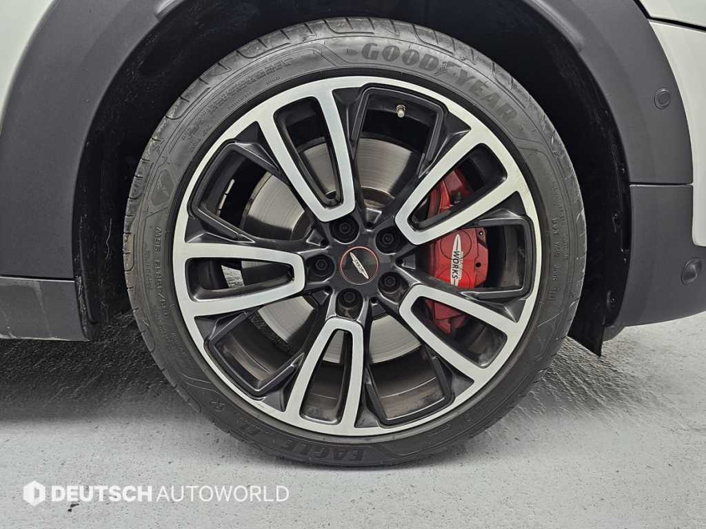 Mini Countryman - Vista 5