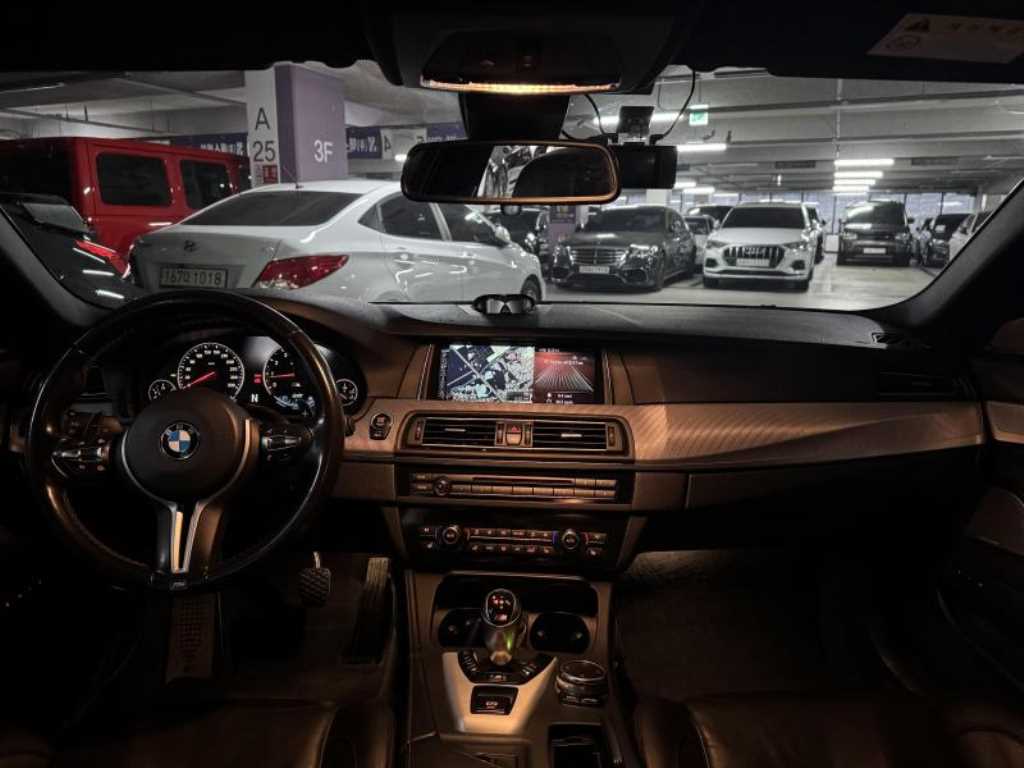 BMW 5 Series - Vista 8