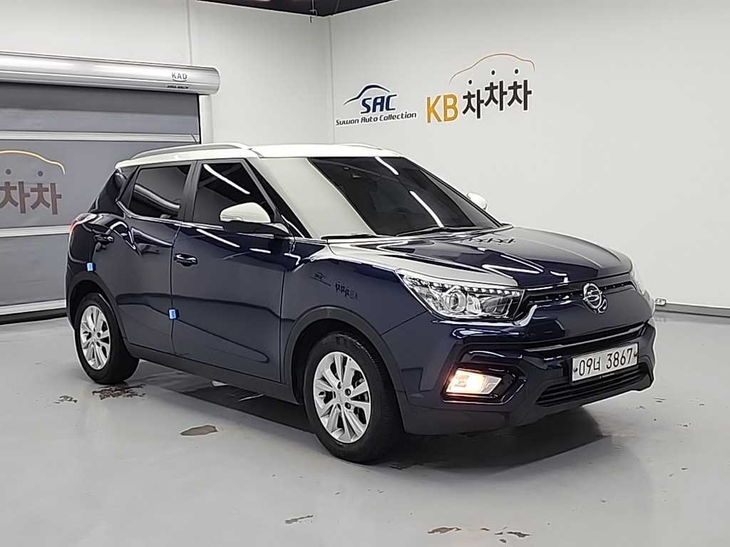 Ssangyong Tivoli - Vista 4