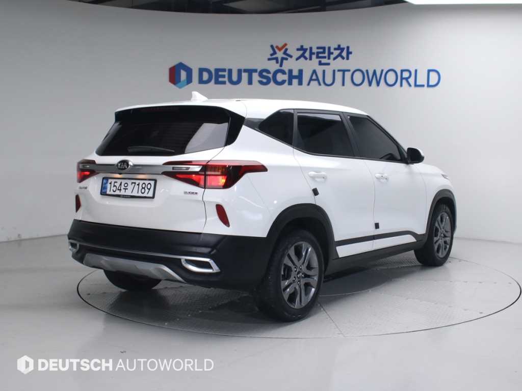 KIA Seltos - Vista 2