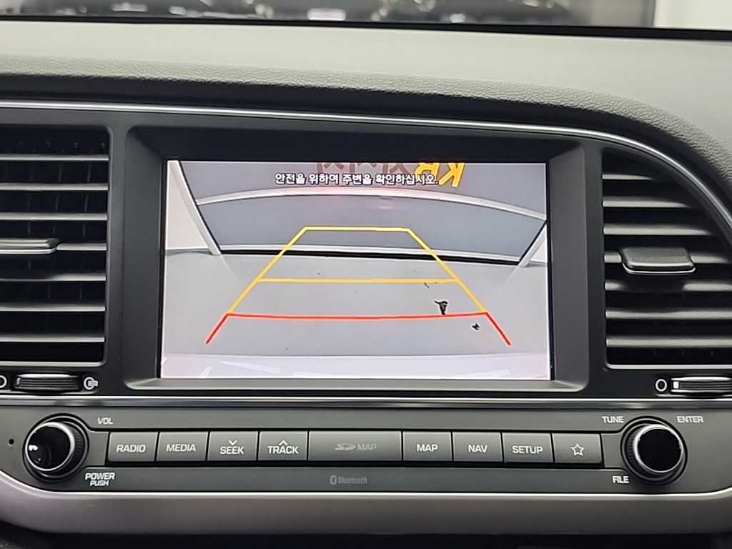 HYUNDAI Avante 2018 Blanco - Importación desde Corea - HF Imports Iquique - Foto 14