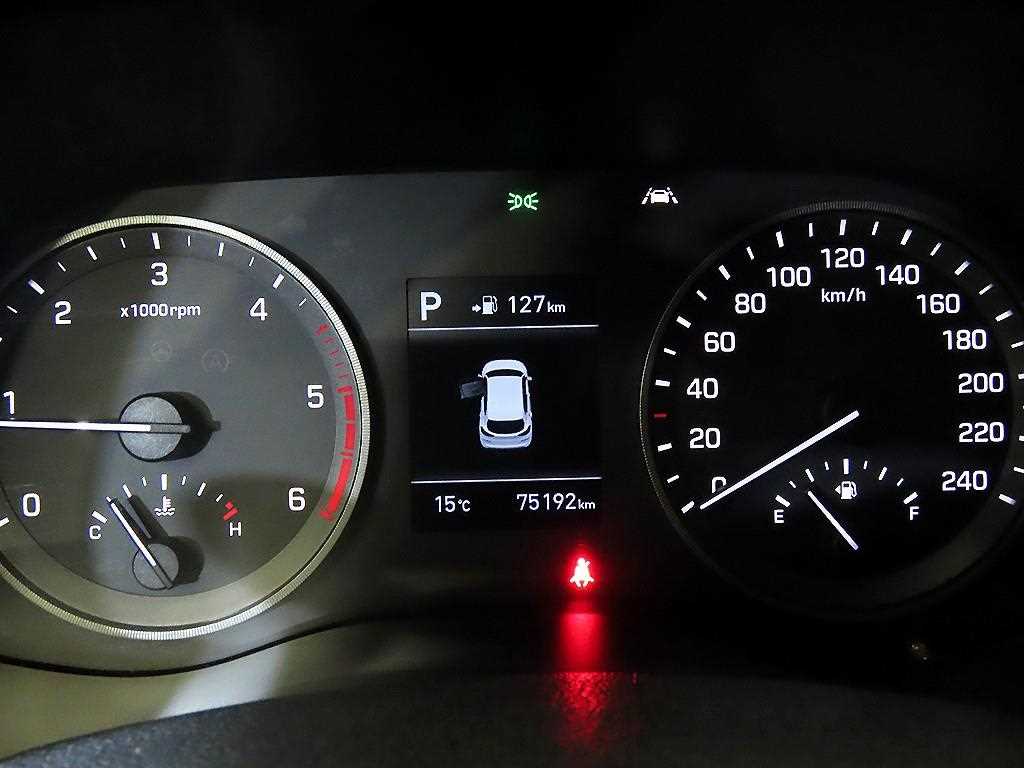 HYUNDAI Tucson - Vista 9