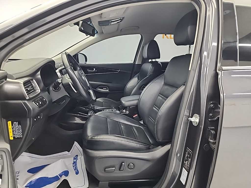 KIA Sorento - Vista 11