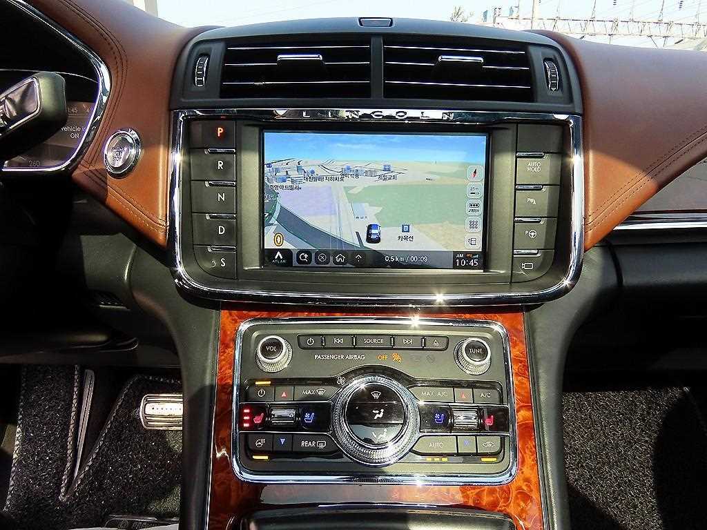 Lincoln Continental - Vista 12