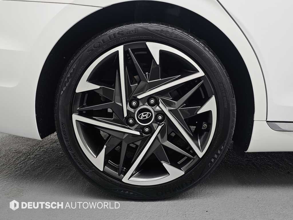 HYUNDAI Grandeur - Vista 5