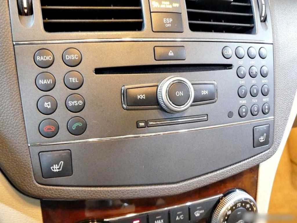 Mercedes Benz C Class 2010 Blanco - Importación desde Corea - HF Imports Iquique - Foto 14