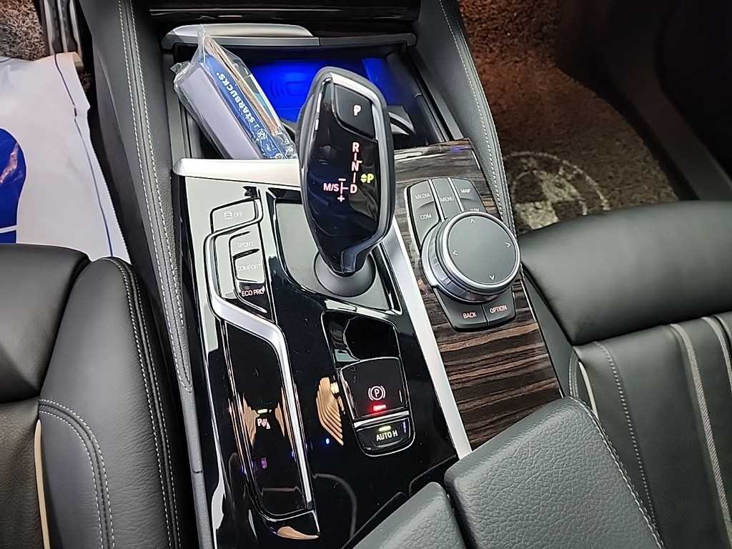 BMW 5 Series - Vista 8