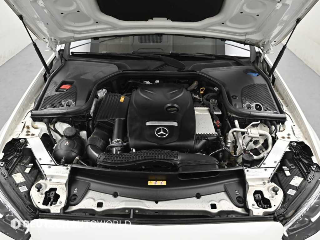 Mercedes Benz E class - Vista 6