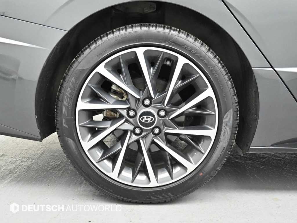 HYUNDAI Sonata - Vista 5