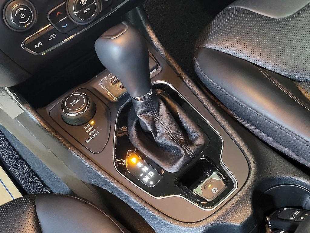 Jeep Cherokee - Vista 12