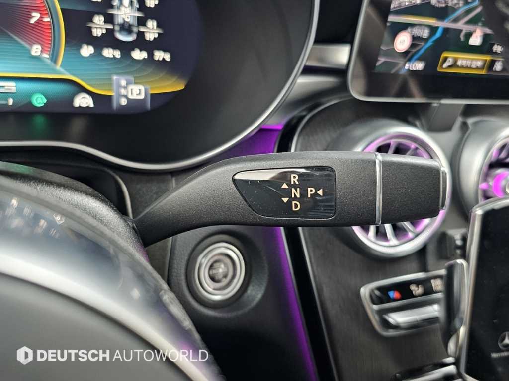 Mercedes Benz GLC Class - Vista 9