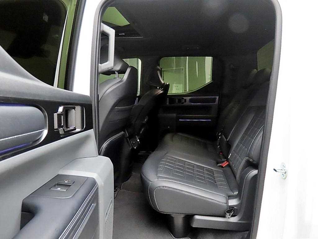 KIA Tasman - Vista 6