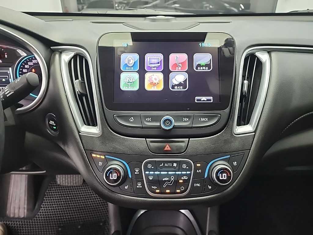 Chevrolet Malibu - Vista 10