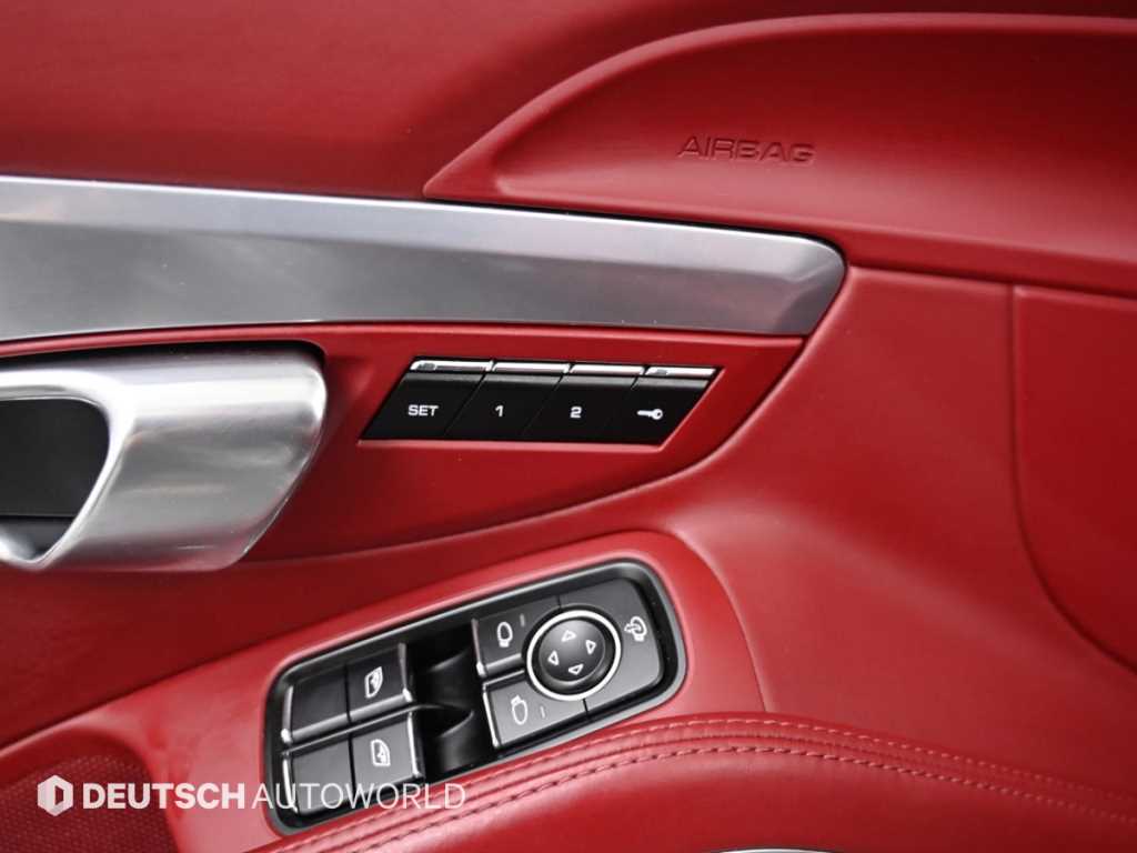 Porsche 718 - Vista 12