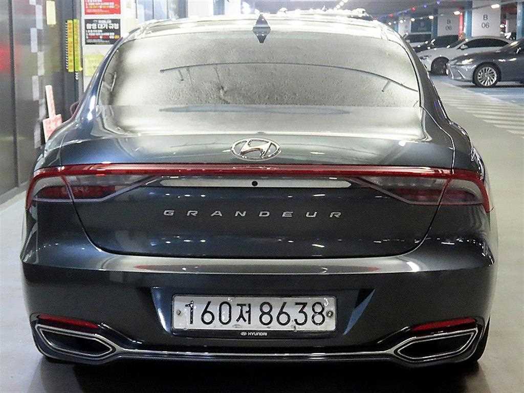 HYUNDAI Grandeur - Vista 5