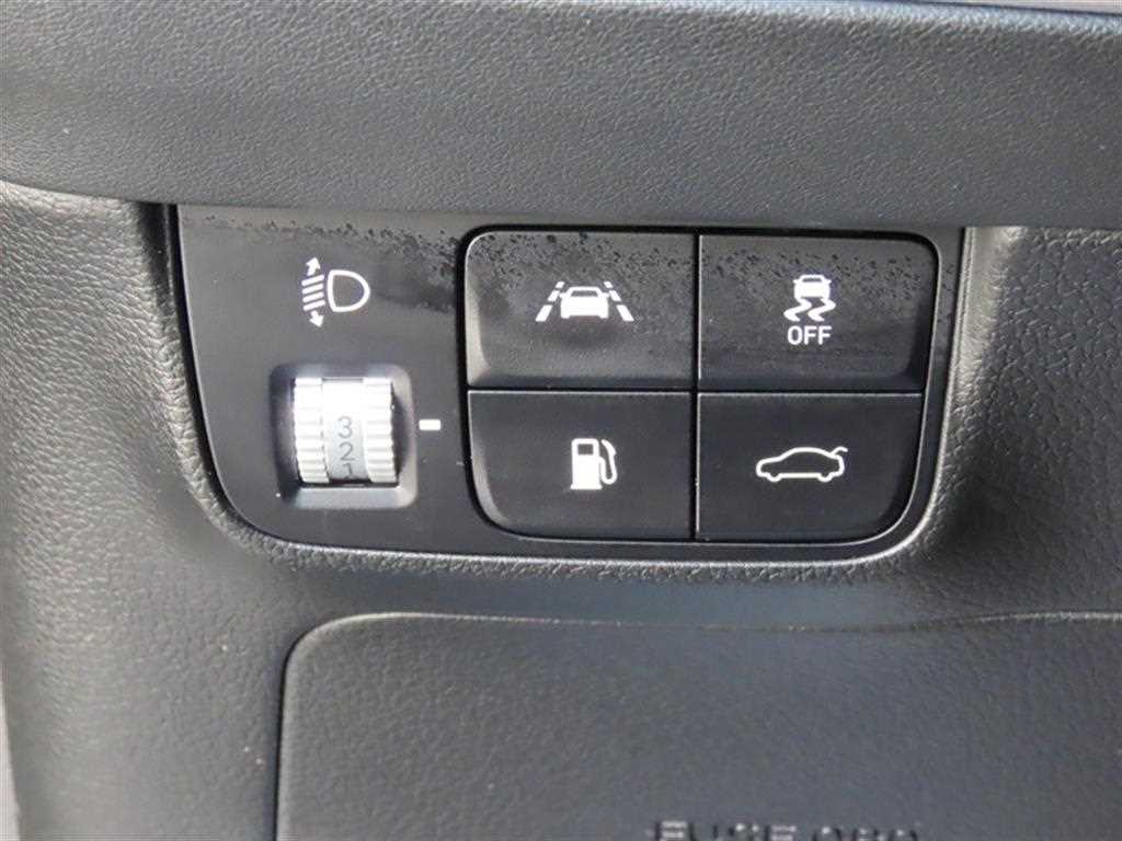 HYUNDAI Grandeur - Vista 12