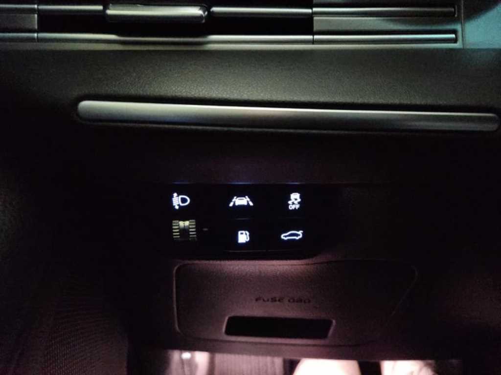 HYUNDAI Grandeur - Vista 12