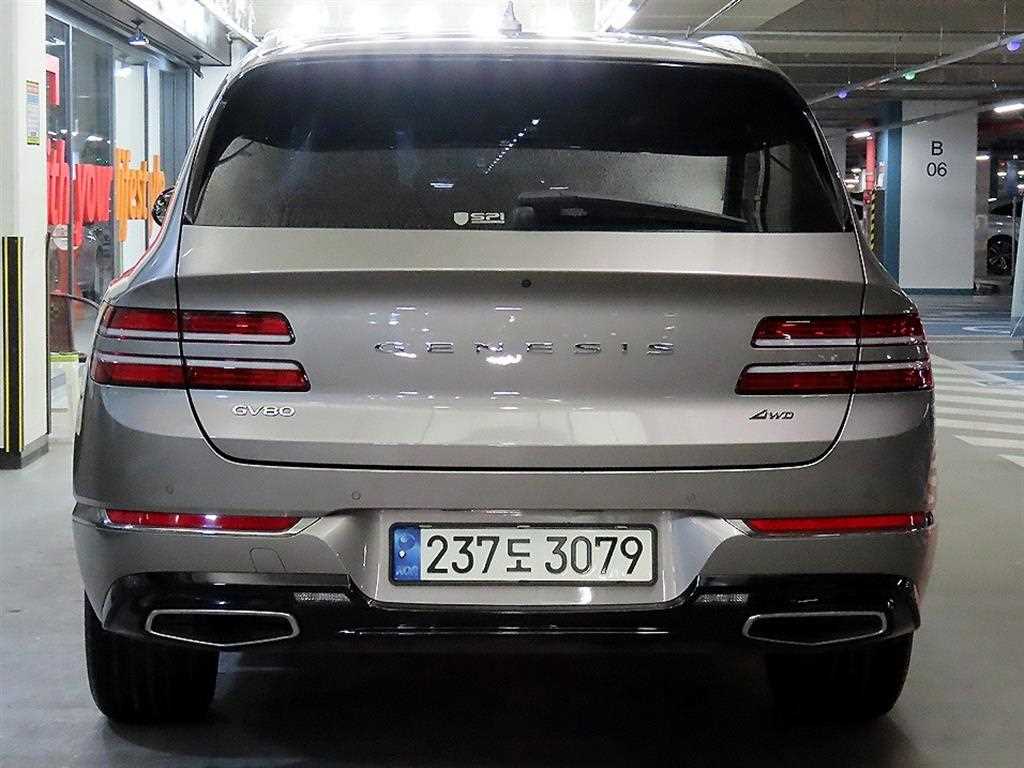 Genesis GV80 - Vista 5