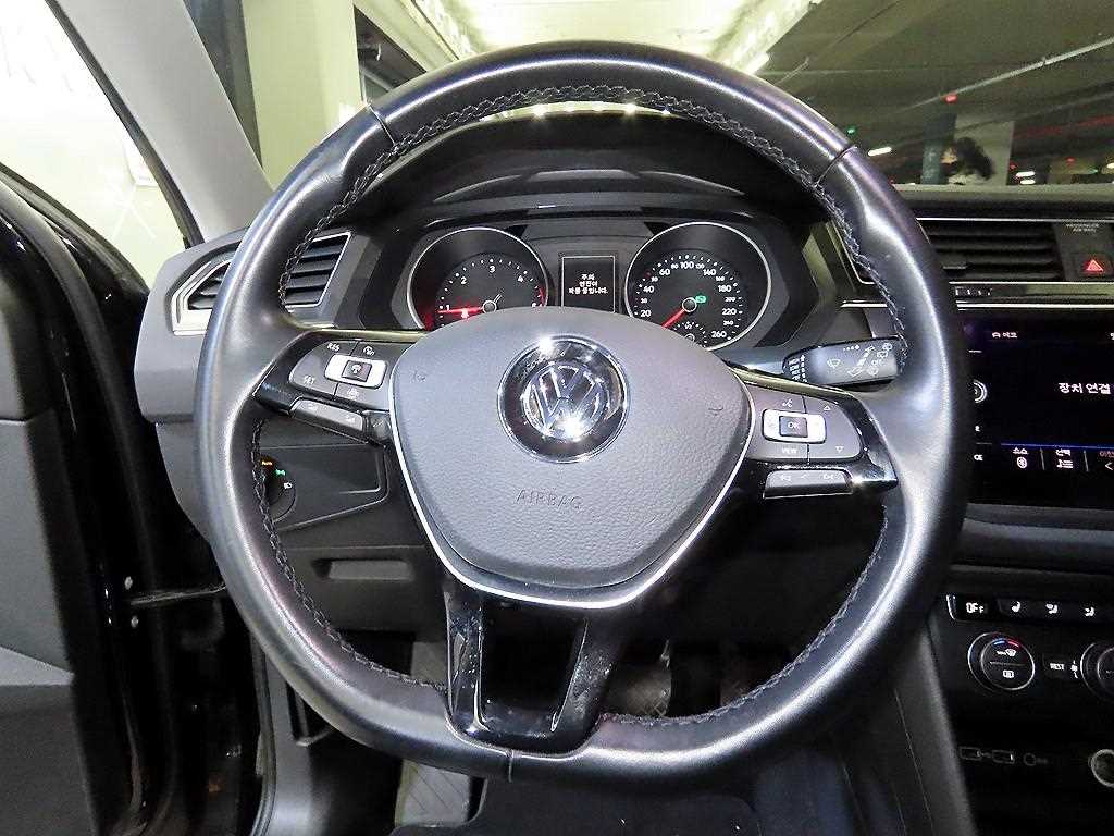 Volkswagen Tiguan - Vista 8