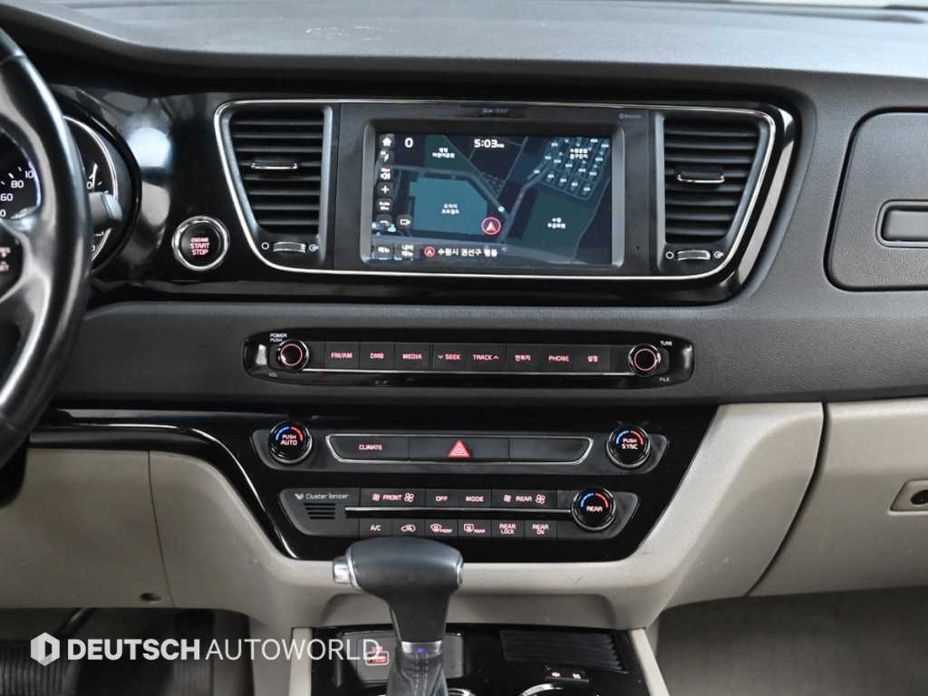 KIA Carnival 2017 - Importación desde Corea - HF Imports Iquique - Foto 14