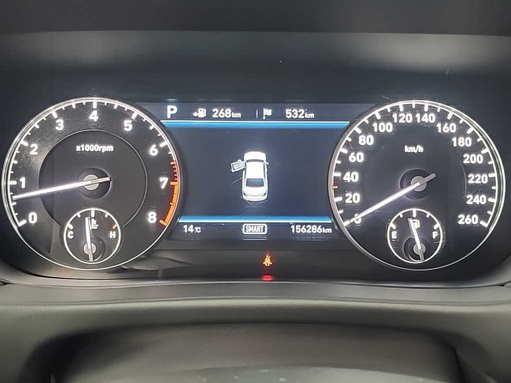 Genesis EQ900 - Vista 6