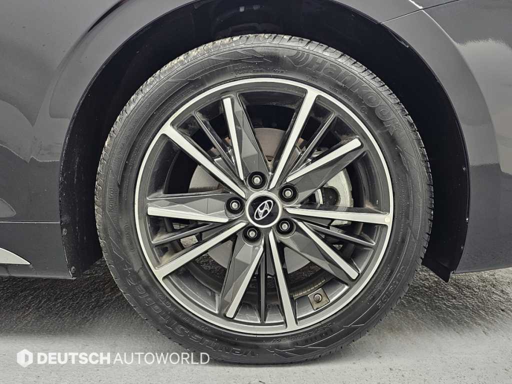 HYUNDAI Grandeur - Vista 5