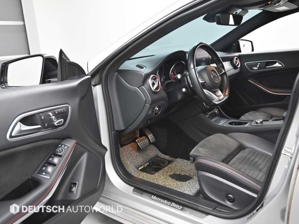 Mercedes Benz CLA Class - Vista 11