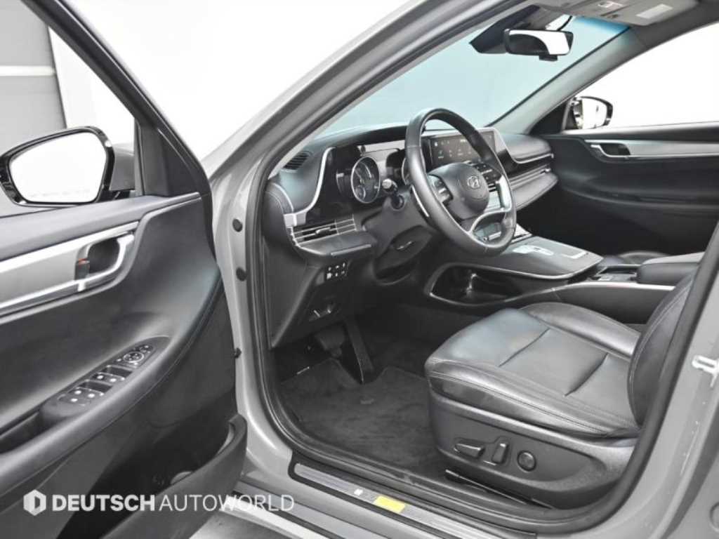 HYUNDAI Grandeur - Vista 11