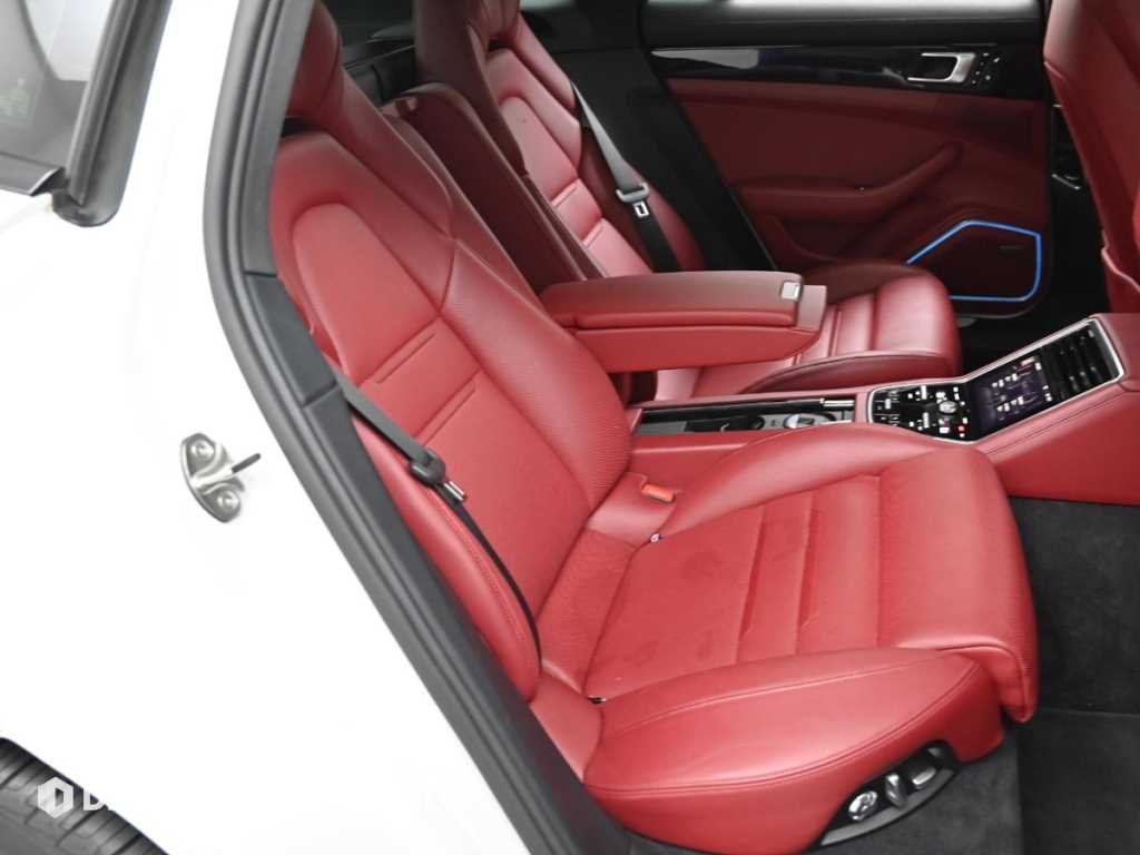 Porsche Panamera - Vista 12