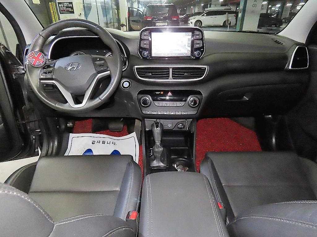 HYUNDAI Tucson - Vista 10