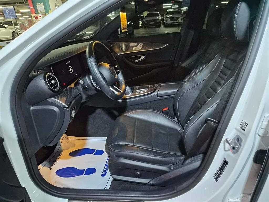 Mercedes Benz E class - Vista 6