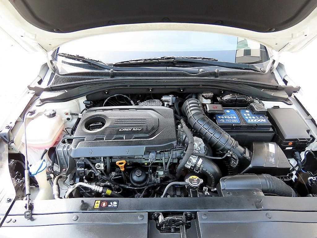 HYUNDAI i30 2017 Blanco - Importación desde Corea - HF Imports Iquique - Foto 19