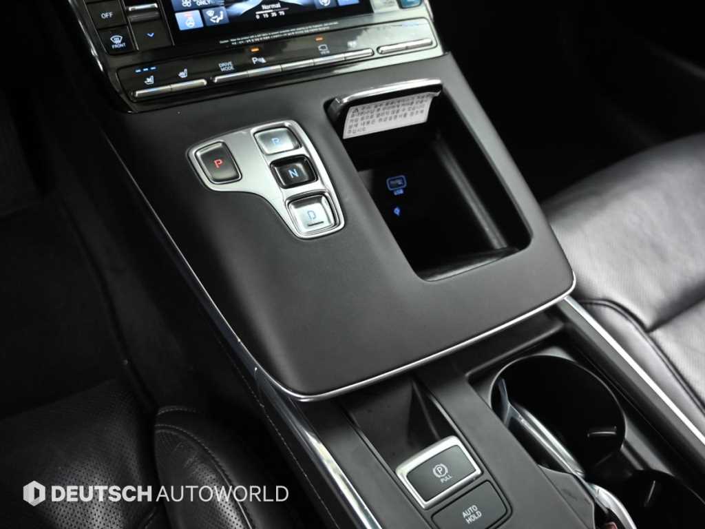 HYUNDAI Grandeur - Vista 9