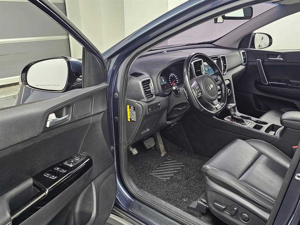 KIA Sportage - Vista 11