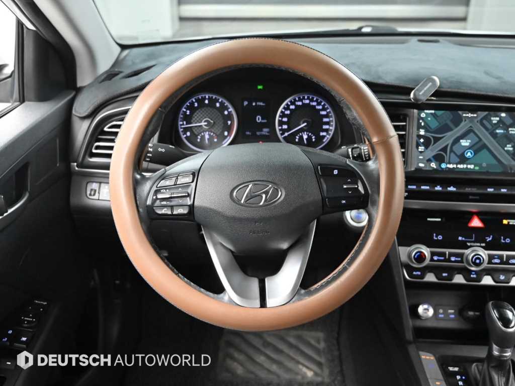 HYUNDAI Avante 2019 Blanco - Importación desde Corea - HF Imports Iquique - Foto 13