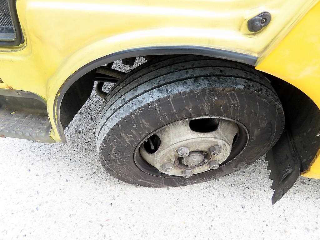 medium and large bus Hyundai bus 2013 Amarillo - Importación desde Corea - HF Imports Iquique - Foto 18