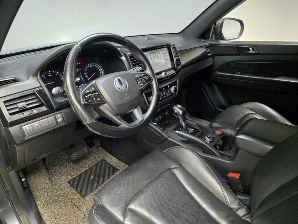 Ssangyong Rexton - Vista 8