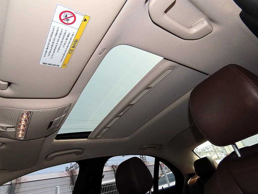 Mercedes Benz E class 2019 Negro - Importación desde Corea - HF Imports Iquique - Foto 17