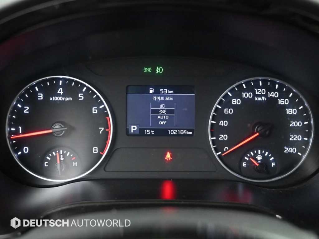 KIA Seltos - Vista 8