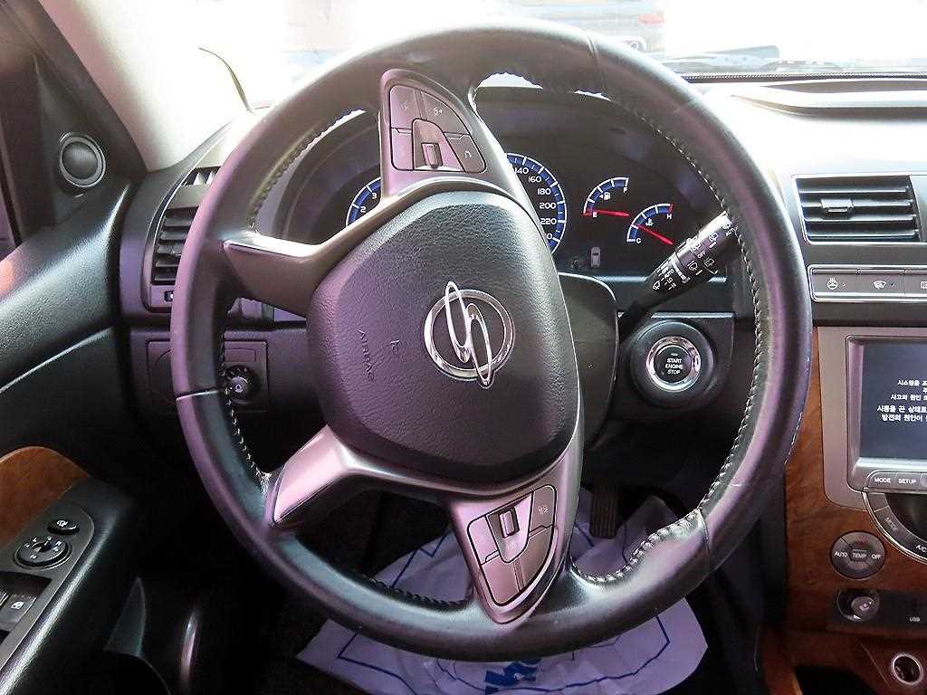 Ssangyong Rexton - Vista 7