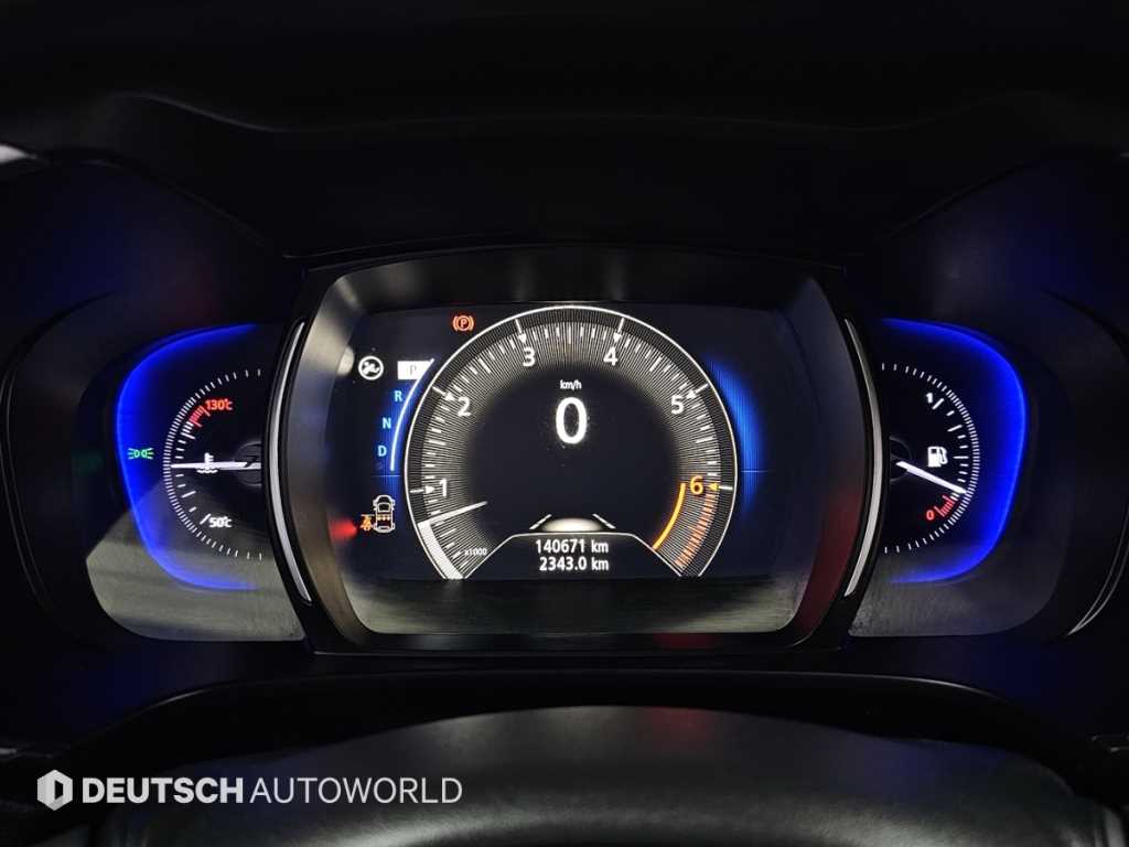 SAMSUNG QM6 - Vista 8